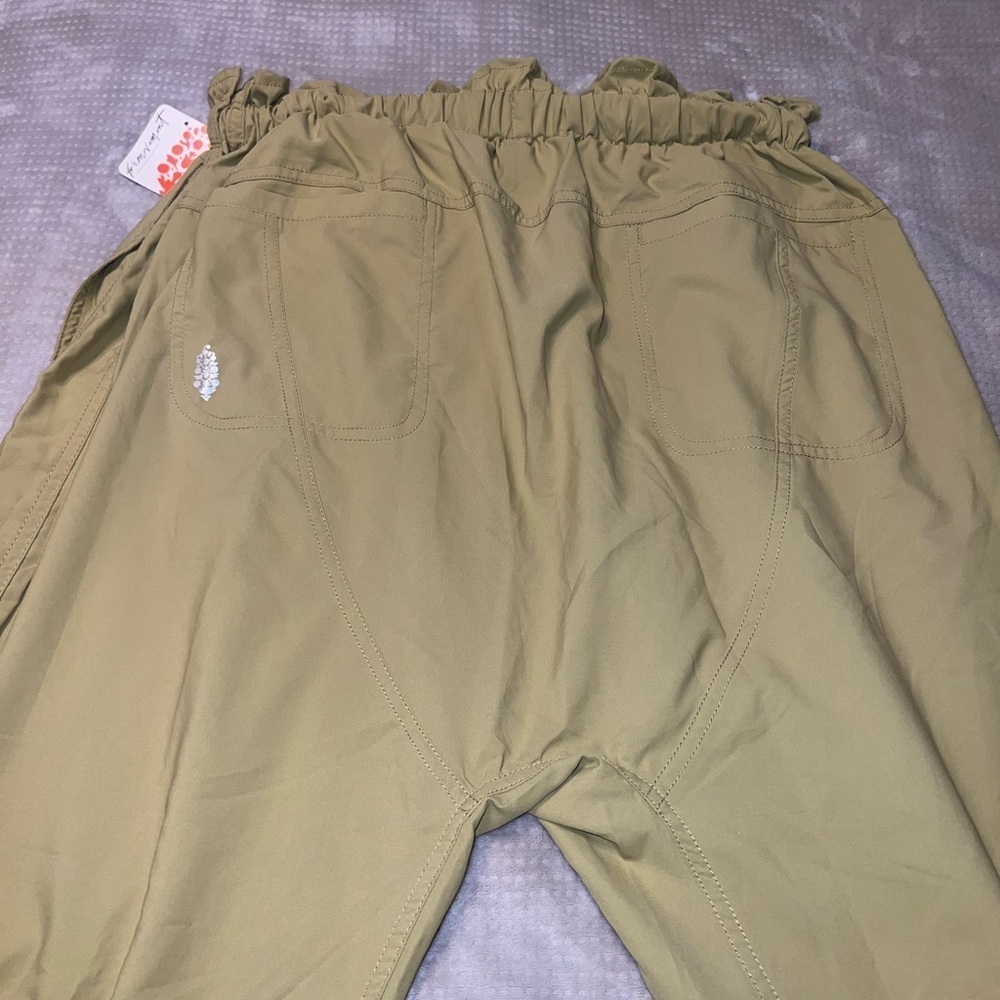 Free People Movement Pants Medium NWT - Picture 11 of 11
